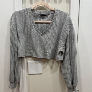 SHEIN Gray Ribbed V-Neck Crop Top